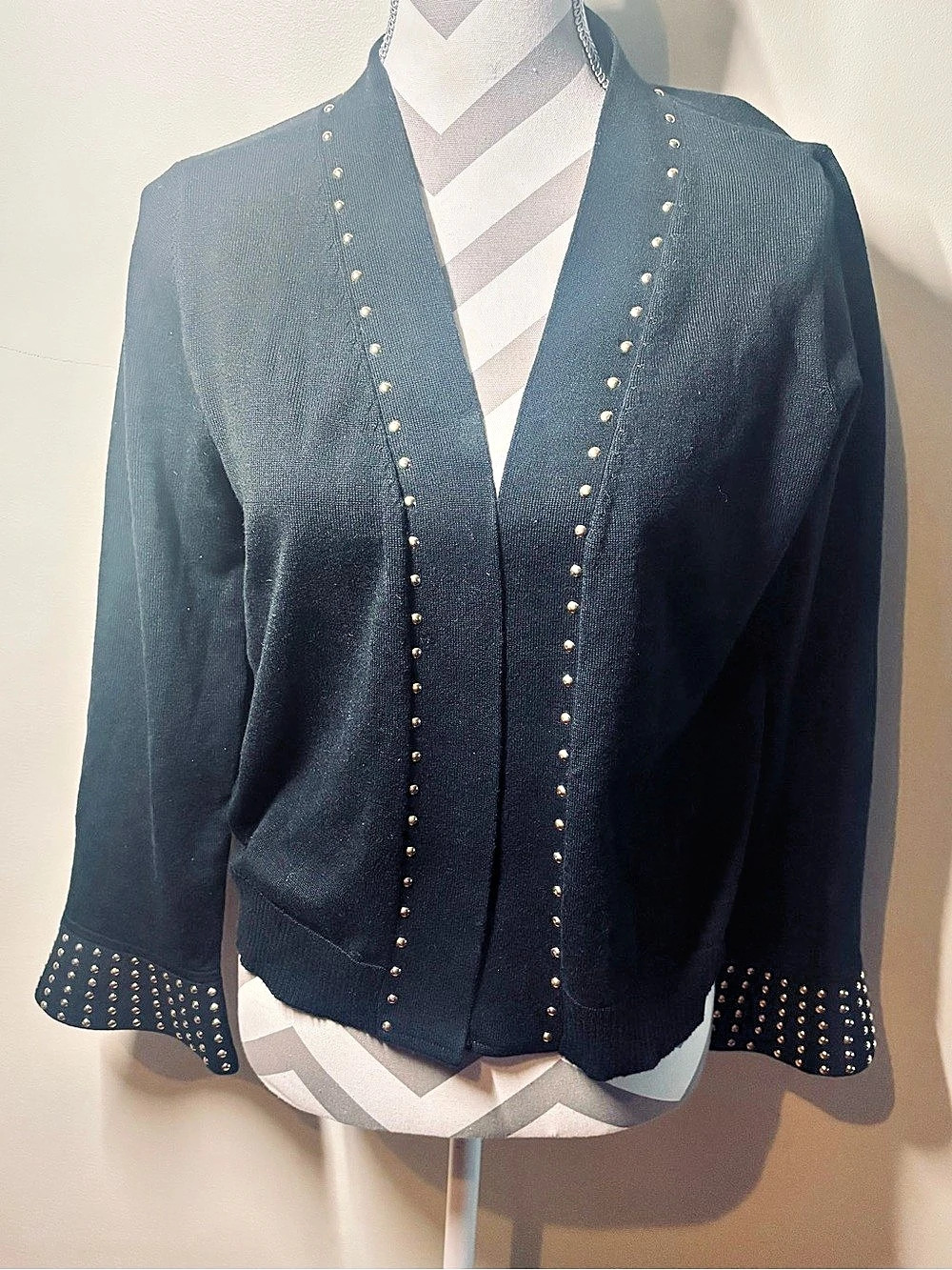 Nina Leonard Studded Cuff Cardigan in Black Large nwot condition